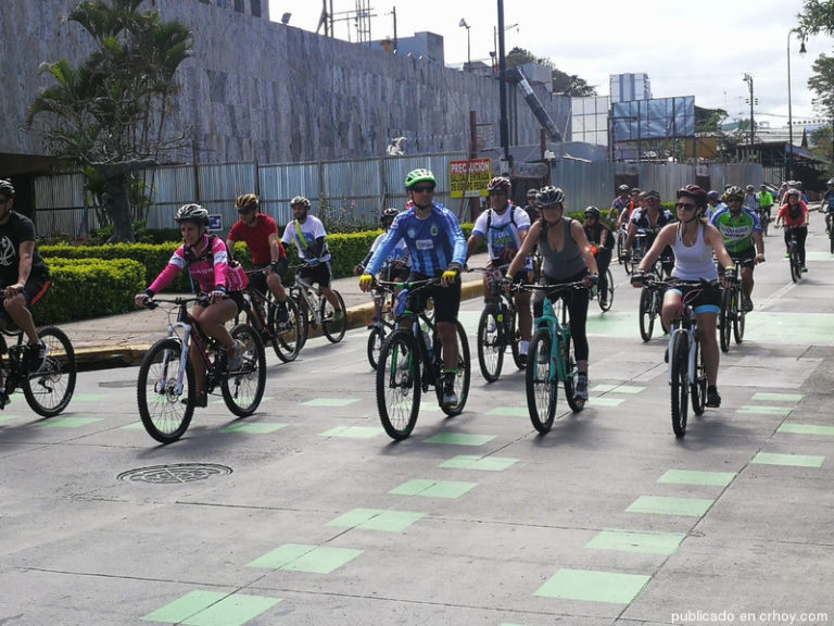 Government promotes bikes as priority transport - American Expatriate ...